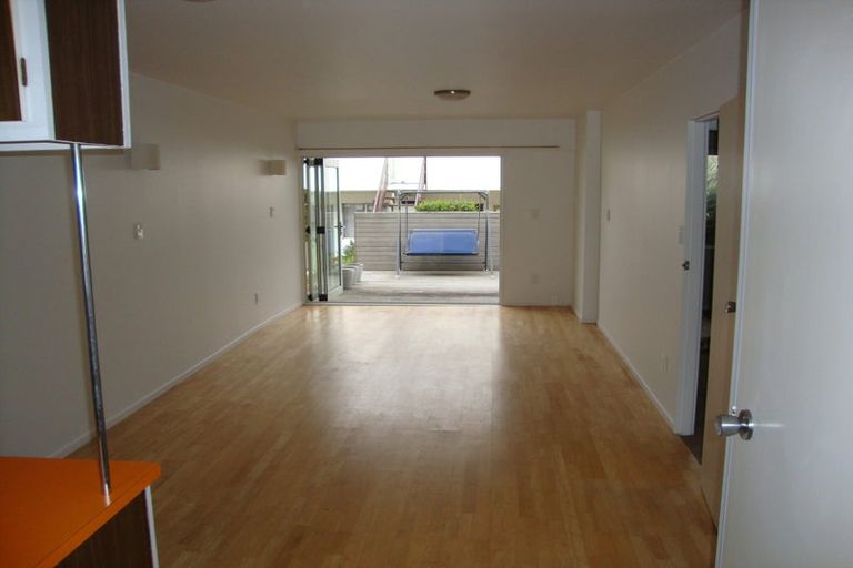 Photo of property in 201u2 Derwent Street, Island Bay, Wellington, 6023