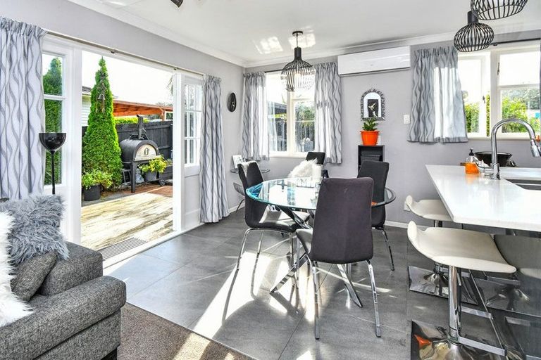 Photo of property in 22 Old Wairoa Road, Papakura, 2110