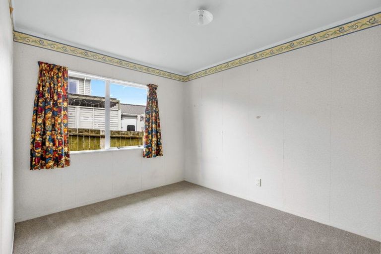 Photo of property in 122 Florence Avenue, Orewa, 0931