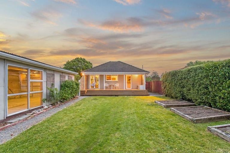 Photo of property in 40 Gregan Crescent, Burnside, Christchurch, 8053