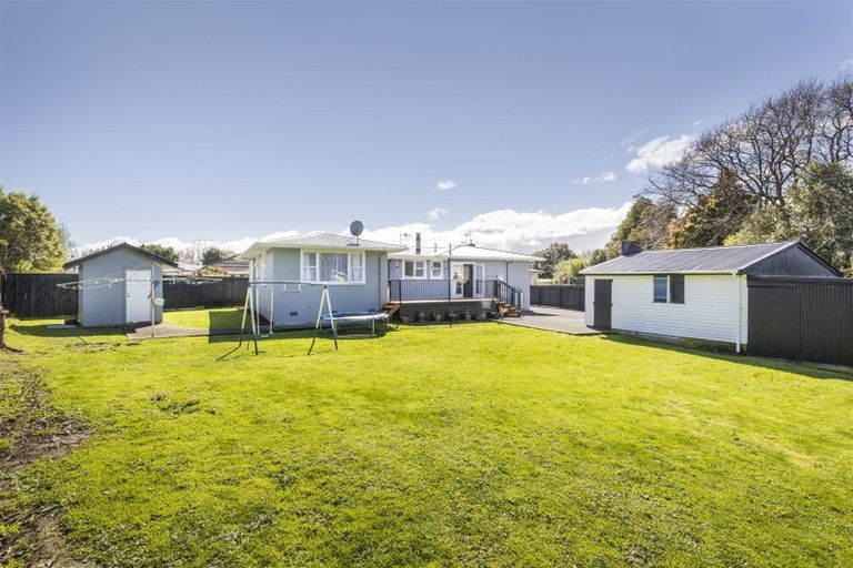 Photo of property in 14 Lewis Place, Highbury, Palmerston North, 4412