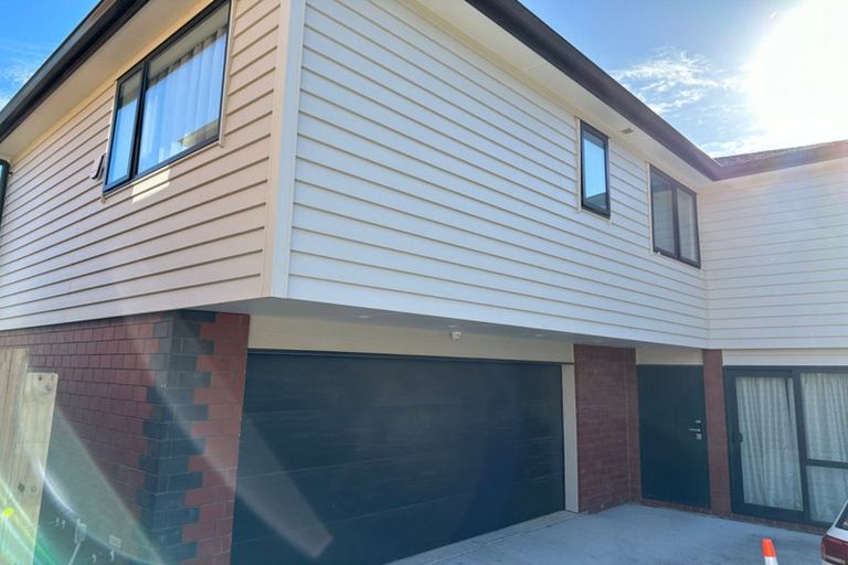 Photo of property in 39a Cutler Street, New Lynn, Auckland, 0600