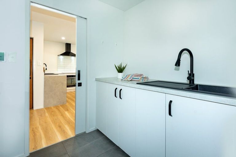 Photo of property in 71b/4 Main Road, Redcliffs, Christchurch, 8081