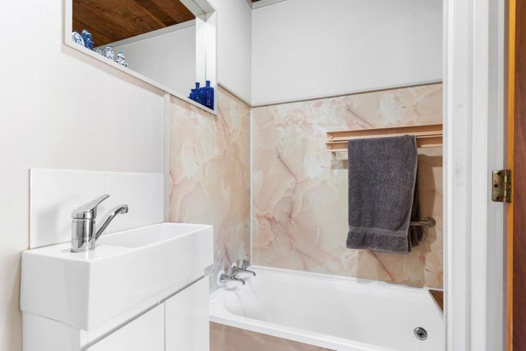 Photo of property in 116 Park Avenue, Whangamata, 3620