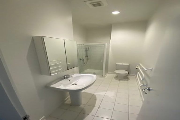 Photo of property in Mendosa Terraces Apartments, 13/9 Ebor Street, Te Aro, Wellington, 6011