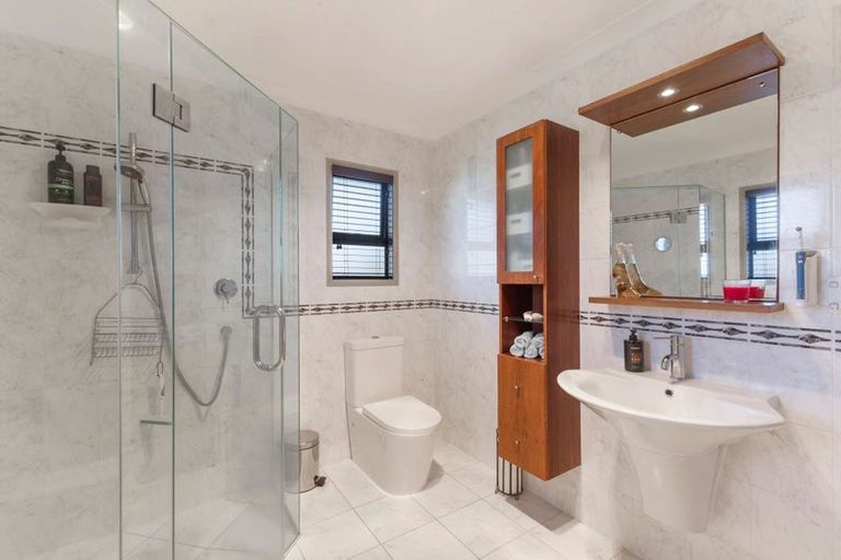 Photo of property in 176b Heta Road, Highlands Park, New Plymouth, 4312