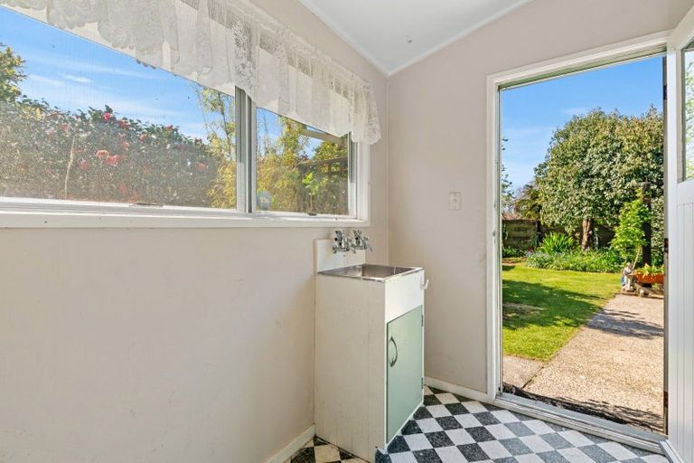 Photo of property in 14 Iles Road, Lynmore, Rotorua, 3010