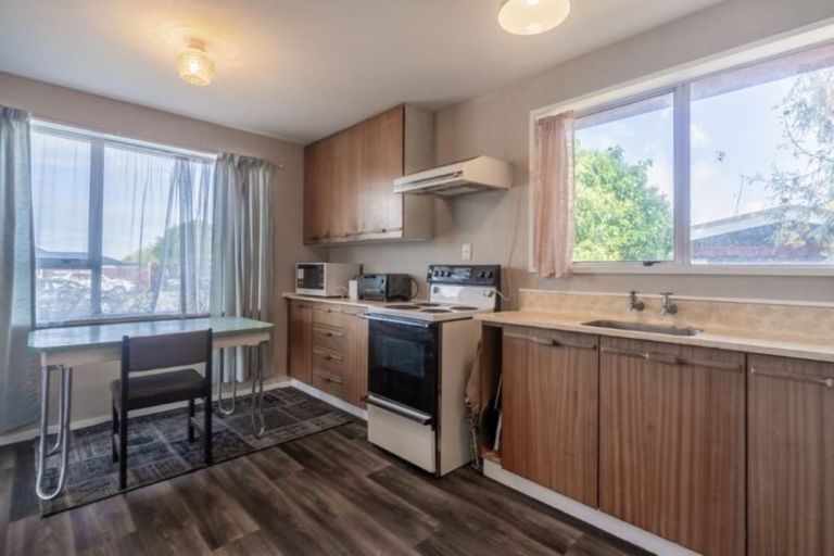 Photo of property in 66 Vivian Street, Burwood, Christchurch, 8083