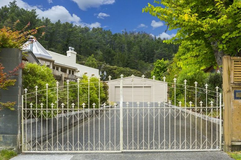 Photo of property in 81 Raukawa Street, Stokes Valley, Lower Hutt, 5019