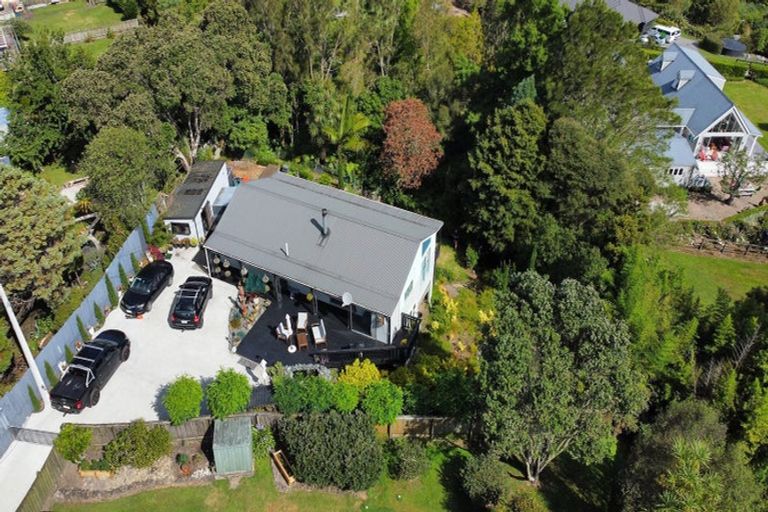 Photo of property in 42 Mcentee Road, Waitakere, Auckland, 0816