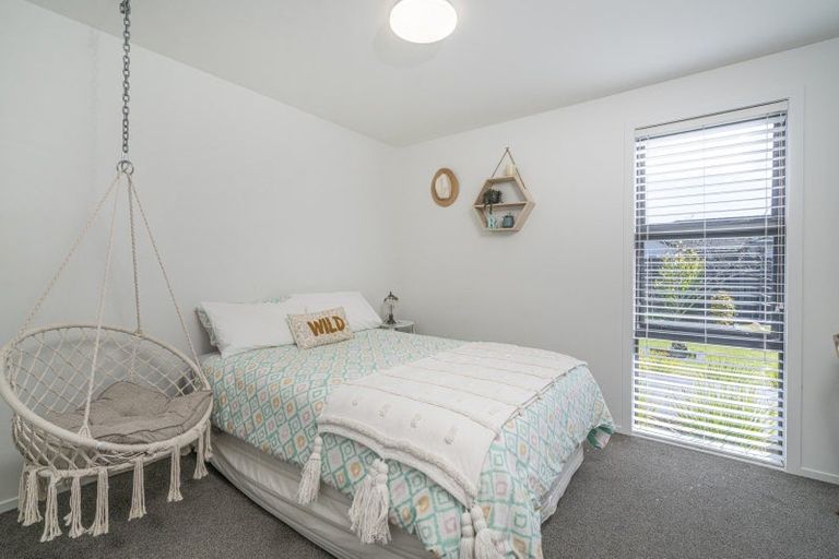 Photo of property in 128 Kupe Drive, Whitianga, 3510