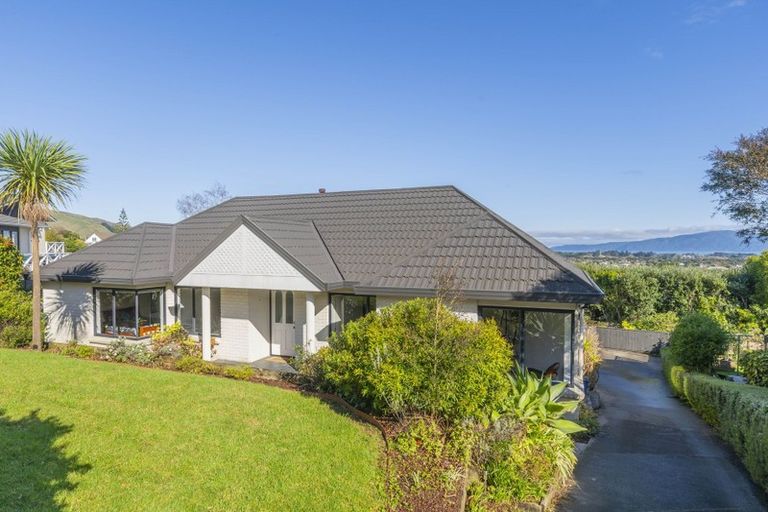 Photo of property in 11 Kea Street, Waikanae, 5036