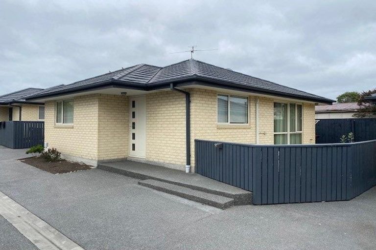 Photo of property in 2/162 Wainoni Road, Avondale, Christchurch, 8061