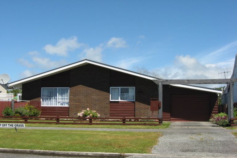 Photo of property in 12b-1 Gladstone Street, Westport, 7825