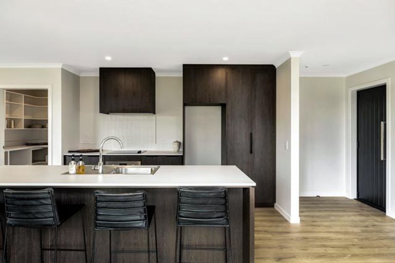 Photo of property in 13 One Haruru Street, Cambridge, 3493