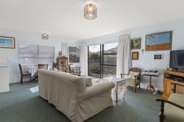 Photo of property in 2/10 Terrace Avenue, Mount Maunganui, 3116