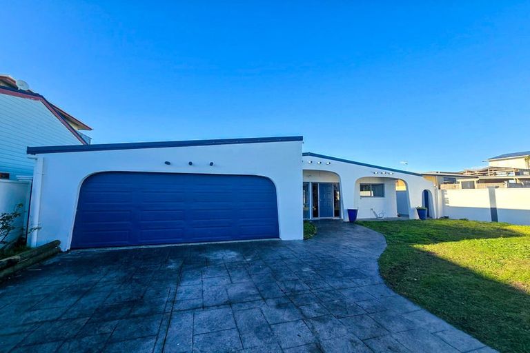 Photo of property in 233 Pukehina Parade, Pukehina, 3189