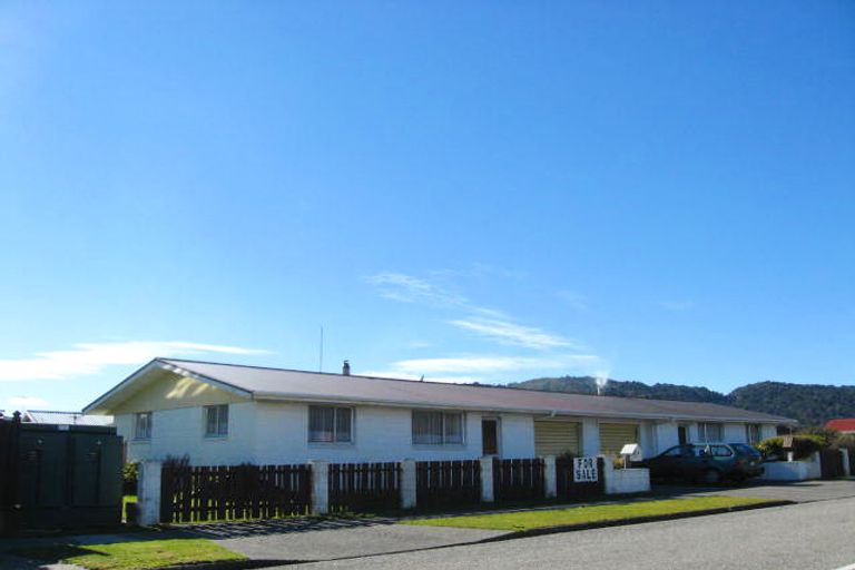 Photo of property in 3 Felix Campbell Street, Greymouth, 7805