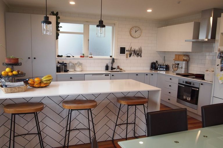 Photo of property in 110 Tireti Road, Titahi Bay, Porirua, 5022