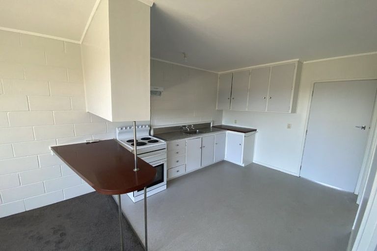 Photo of property in 40 West Coast Road, Glen Eden, Auckland, 0602
