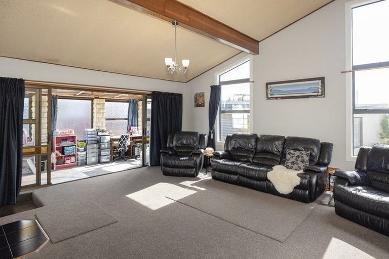 Photo of property in 11 Charles Street, Weston, Oamaru, 9401