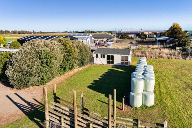 Photo of property in 331 Waihi Road, Hawera, 4673