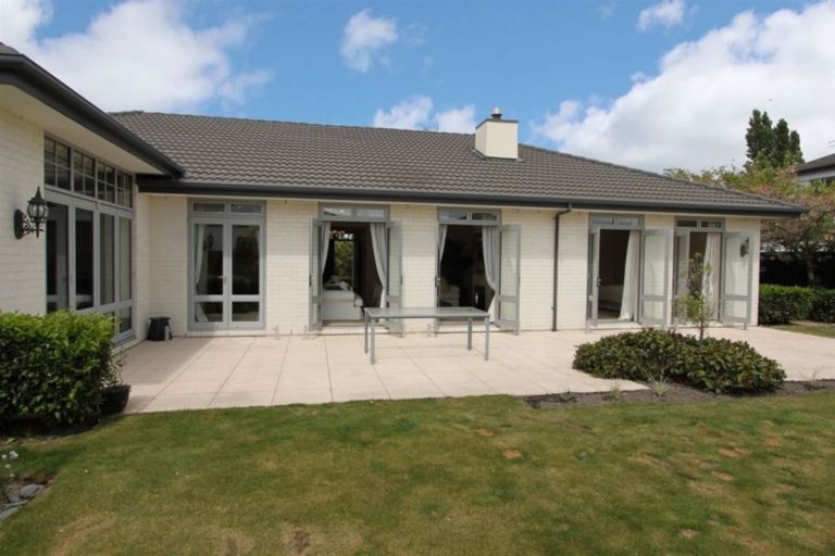 Photo of property in 40 Glen Oaks Drive, Northwood, Christchurch, 8051