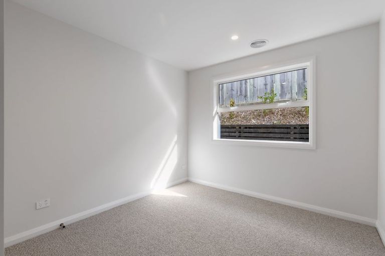 Photo of property in 5 Mangatainoka Lane, Awapuni, Palmerston North, 4412