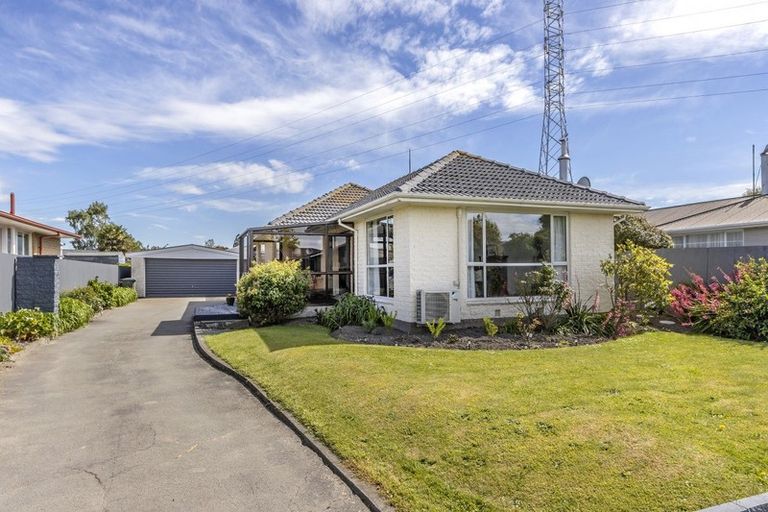 Photo of property in 16 Waitohi Street, Hornby, Christchurch, 8042