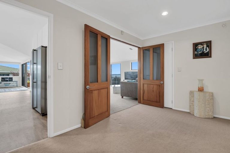 Photo of property in 86 Tiri Road, Tindalls Beach, Whangaparaoa, 0930