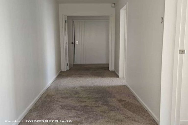 Photo of property in 35 Kaapehu Street, Karaka, 2578
