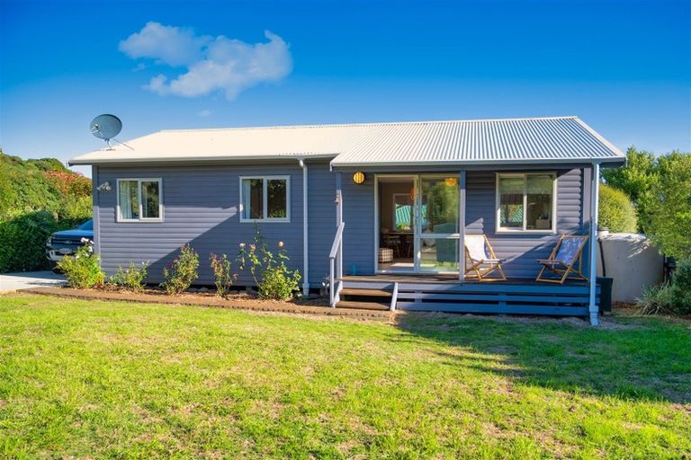 Photo of property in 39 Pawsons Valley Road, Duvauchelle, 7581