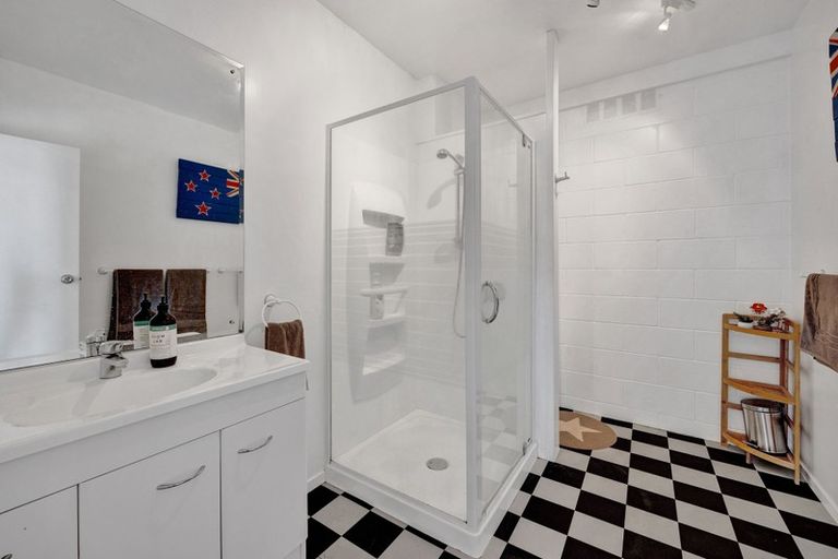 Photo of property in 20 Tiverton Crescent, Whalers Gate, New Plymouth, 4310