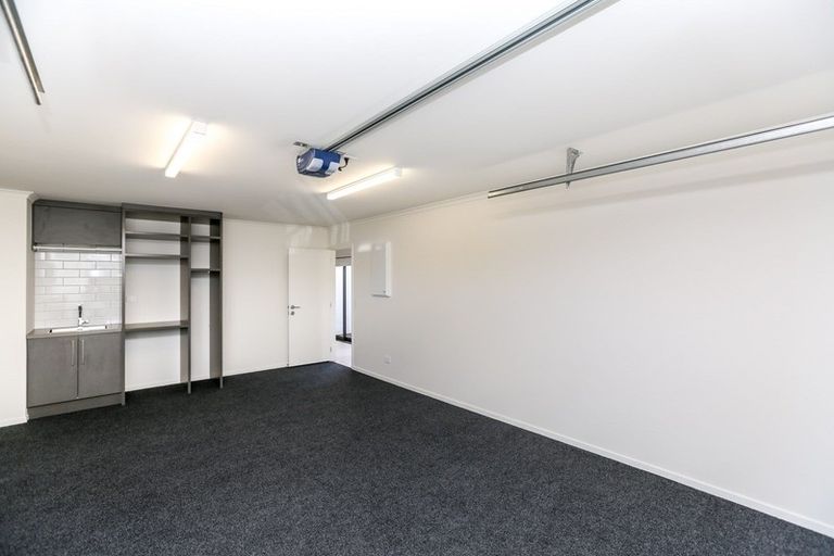 Photo of property in 92b Lemon Street, New Plymouth, 4312