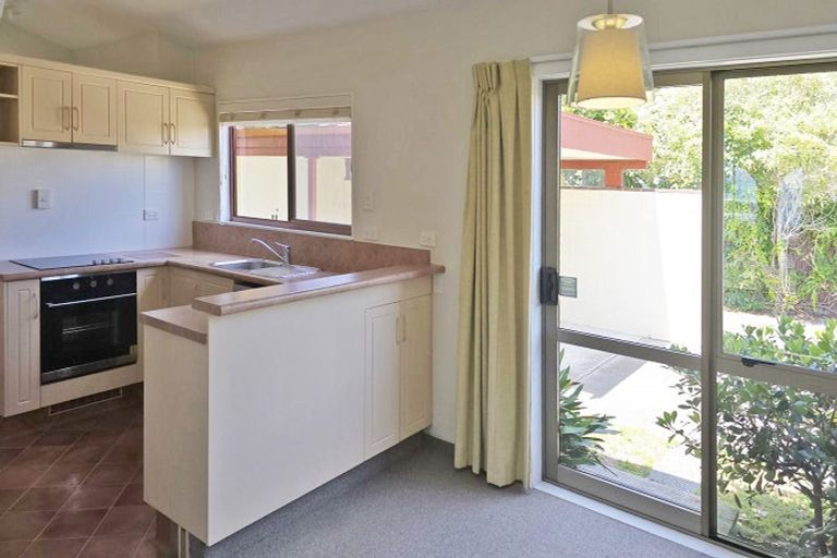 Photo of property in 26 Charles Street, Westshore, Napier, 4110
