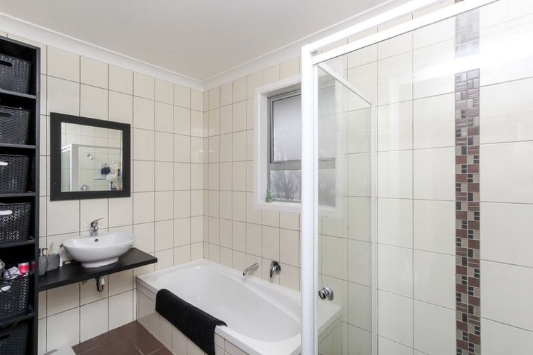 Photo of property in 154 Pioneer Road, Spotswood, New Plymouth, 4310