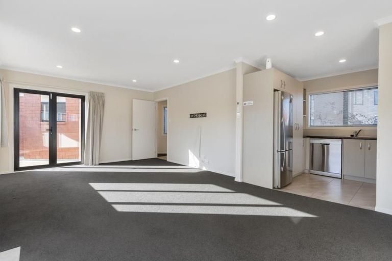 Photo of property in 12u4 Short Street, Claudelands, Hamilton, 3214