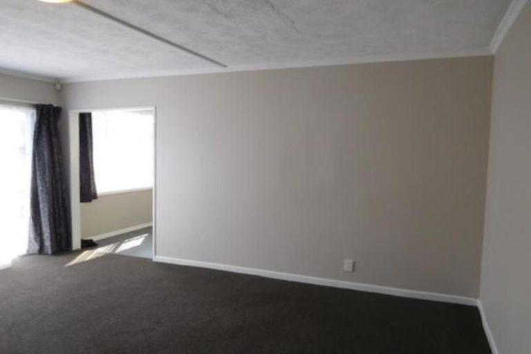 Photo of property in 82 Hewer Crescent, Naenae, Lower Hutt, 5011