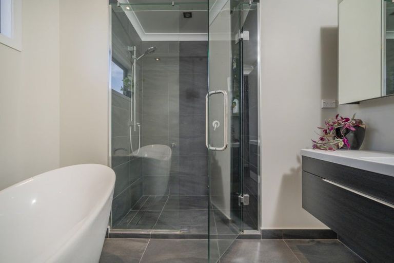 Photo of property in 14 Leeward Drive, Whitianga, 3510