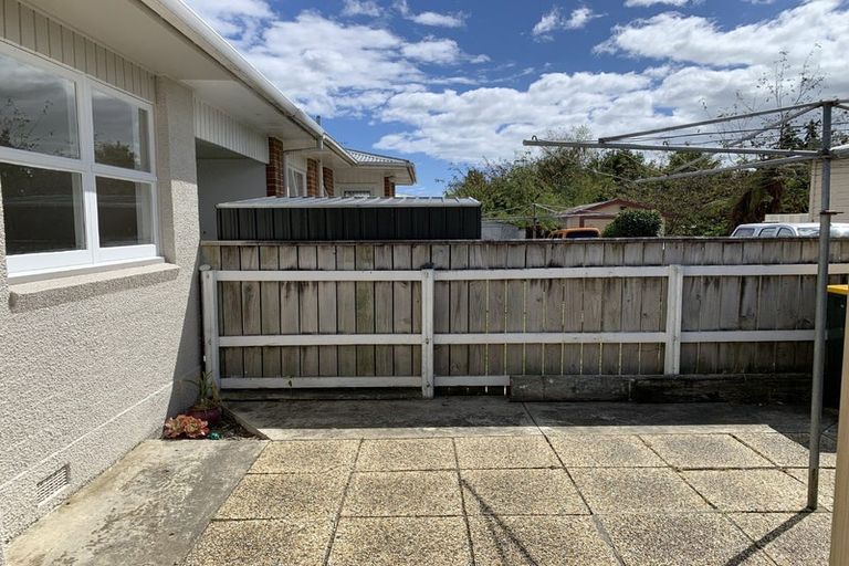 Photo of property in 10 Eton Place, Levin, 5510