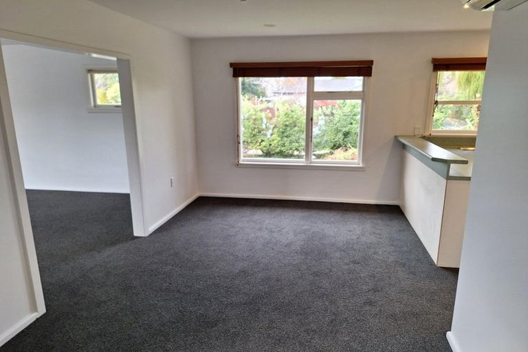 Photo of property in 37 Tintern Avenue, Avonhead, Christchurch, 8042