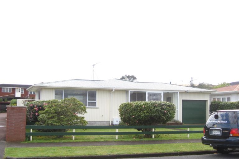 Photo of property in 7 Trafalgar Street, Westown, New Plymouth, 4310