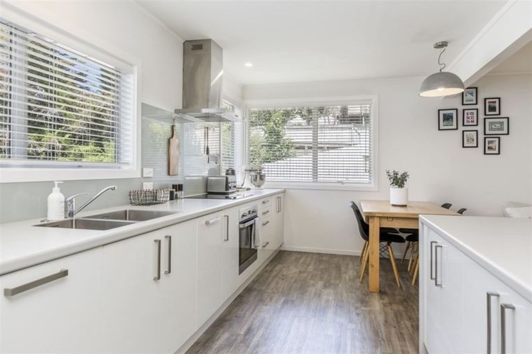 Photo of property in 41 Japonica Drive, Beach Haven, Auckland, 0626