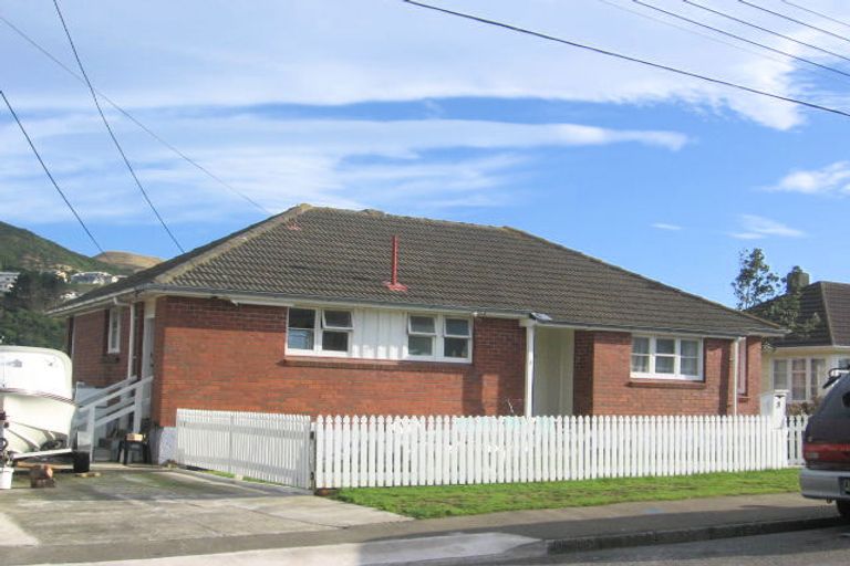 Photo of property in 3 Fisher Street, Johnsonville, Wellington, 6037