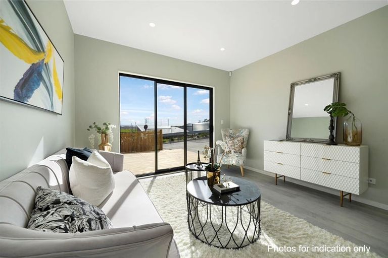 Photo of property in 40 Neretva Avenue, Massey, Auckland, 0614