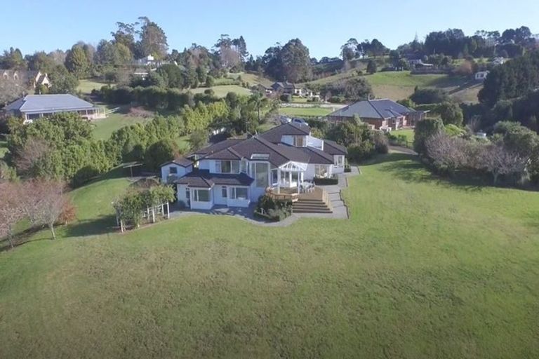 Photo of property in 332e Redoubt Road, Totara Park, Auckland, 2019
