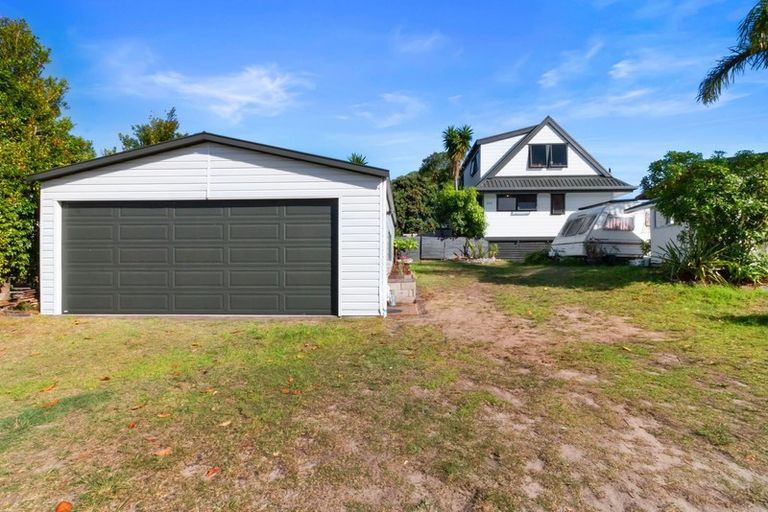 Photo of property in 200 Vista Paku, Pauanui, Hikuai, 3579