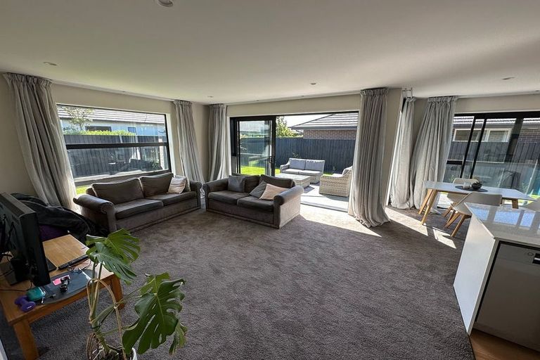 Photo of property in 9 Selfe Crescent, Burwood, Christchurch, 8083