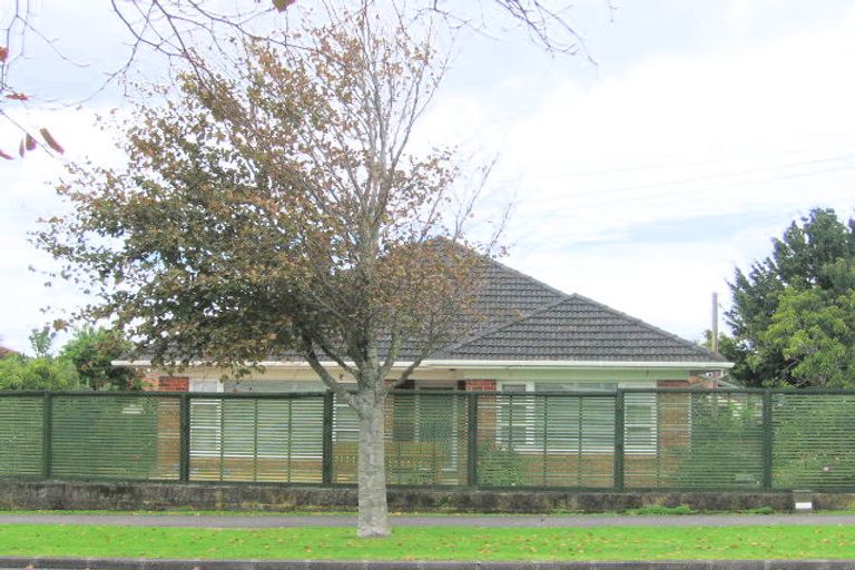 Photo of property in 1/25 Central Avenue, Papatoetoe, Auckland, 2025