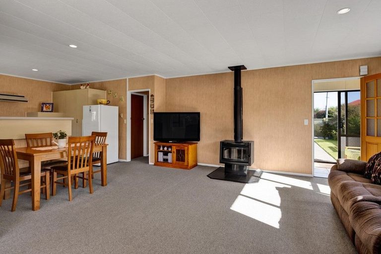 Photo of property in 30 Wellington Street, Hawera, 4610